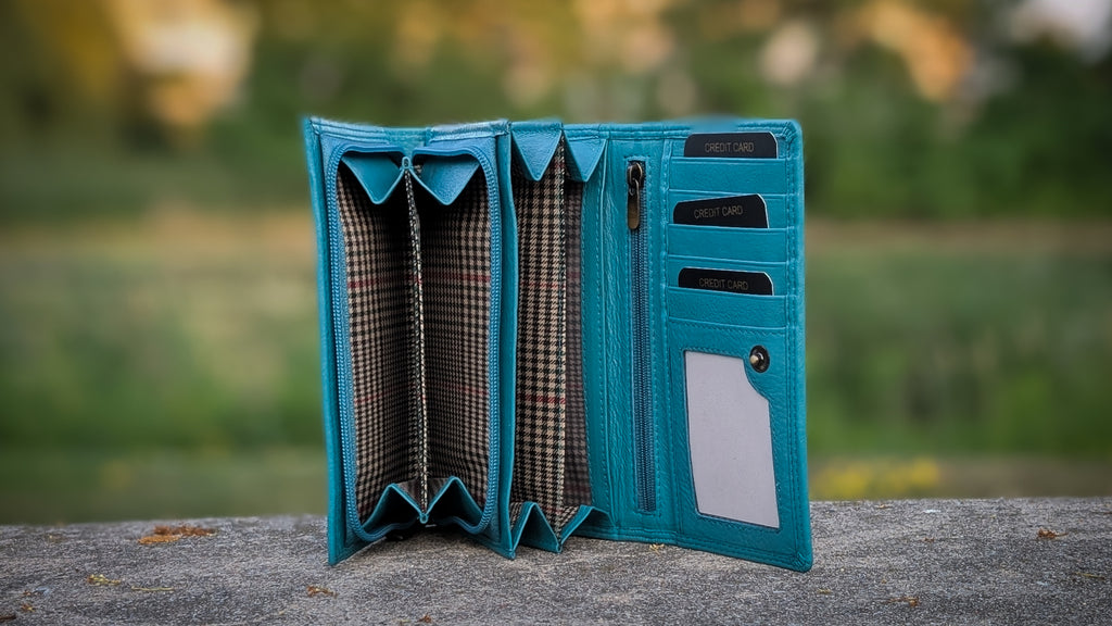 Kovi Black & Turquoise